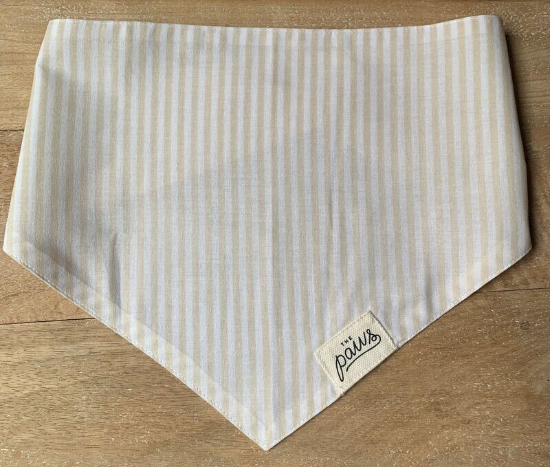BANDANA MASCOTAS "THE PAWS''  BEIG RAYAS