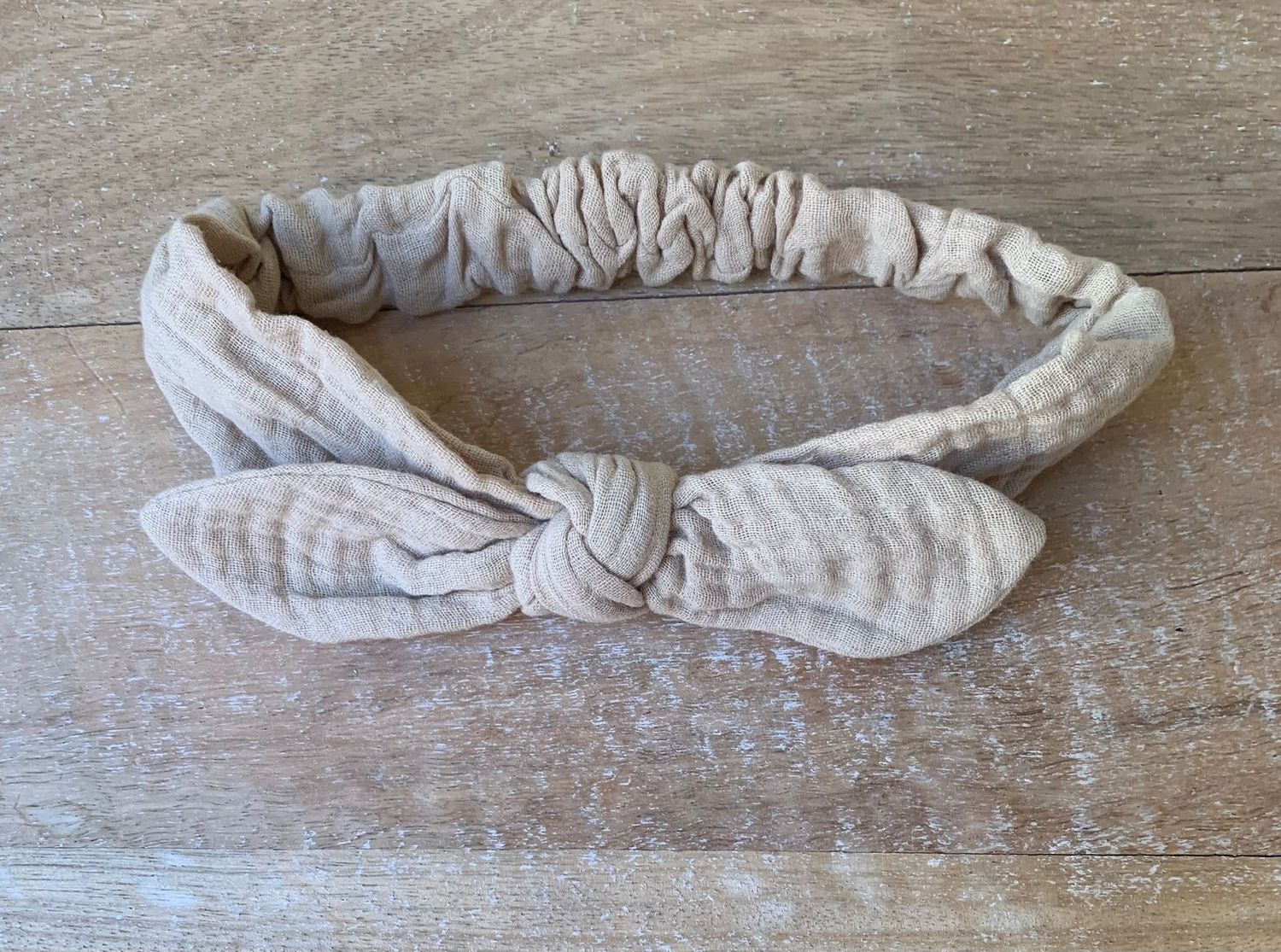 CINTA TURBANTE DE OREJITAS KAKI