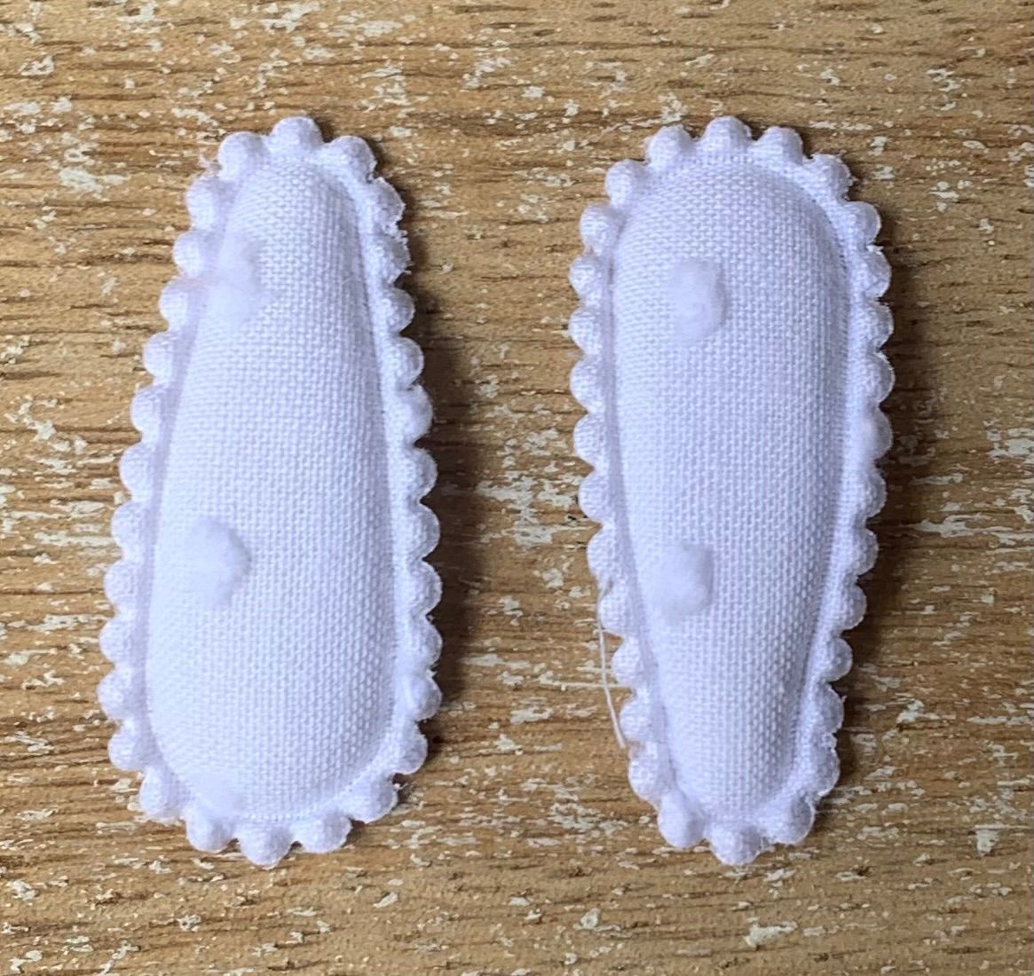 MINI PINZAS BLANCAS TOPITOS