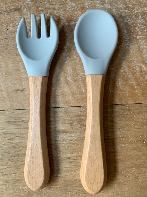 CUCHARA Y TENEDOR MANGO MADERA