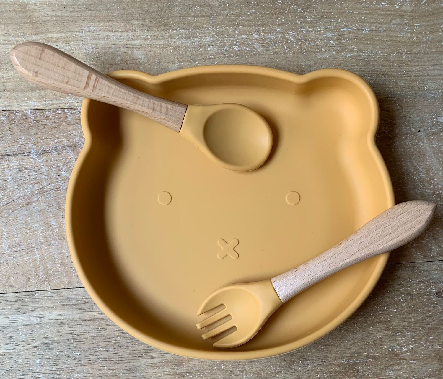 PLATO OSO CON CUBIERTOS SILICONA