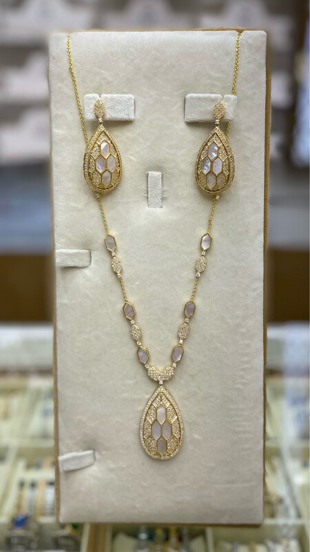 Exclusive Necklace Set