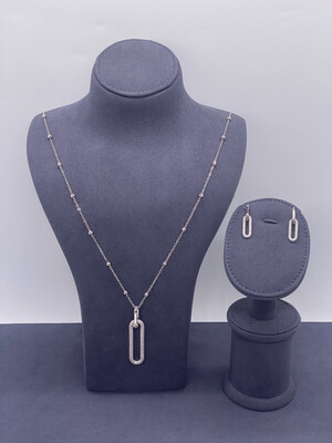 Long chain necklace set