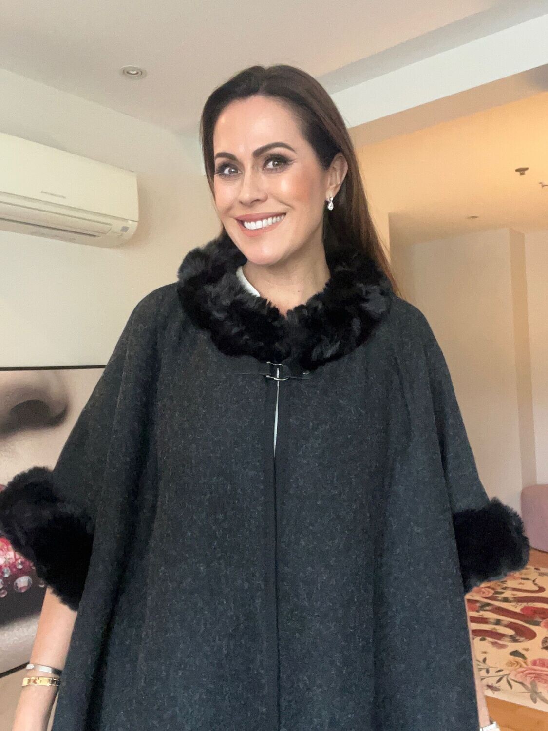 Mid Black Poncho with 3/4 Sleeve