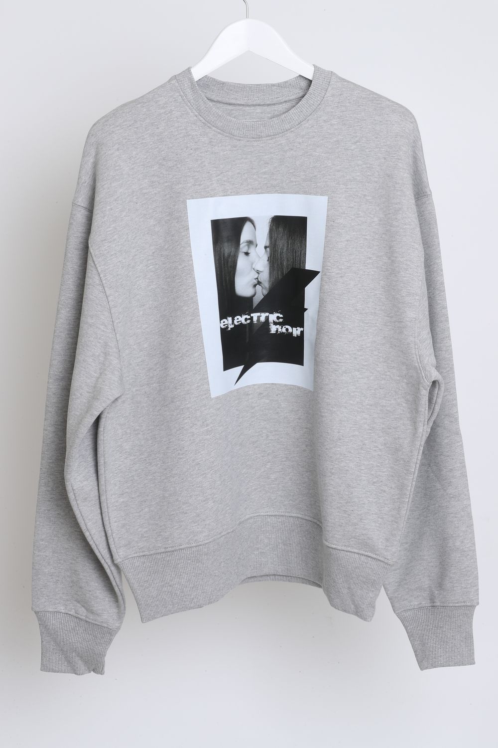 Electric Noir Sweater KISS