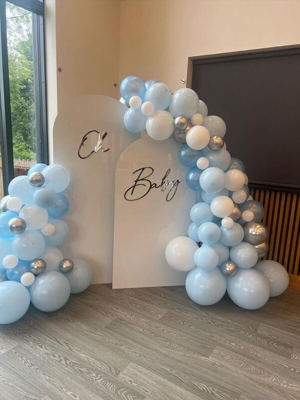 Arch sailboard back drop balloon display