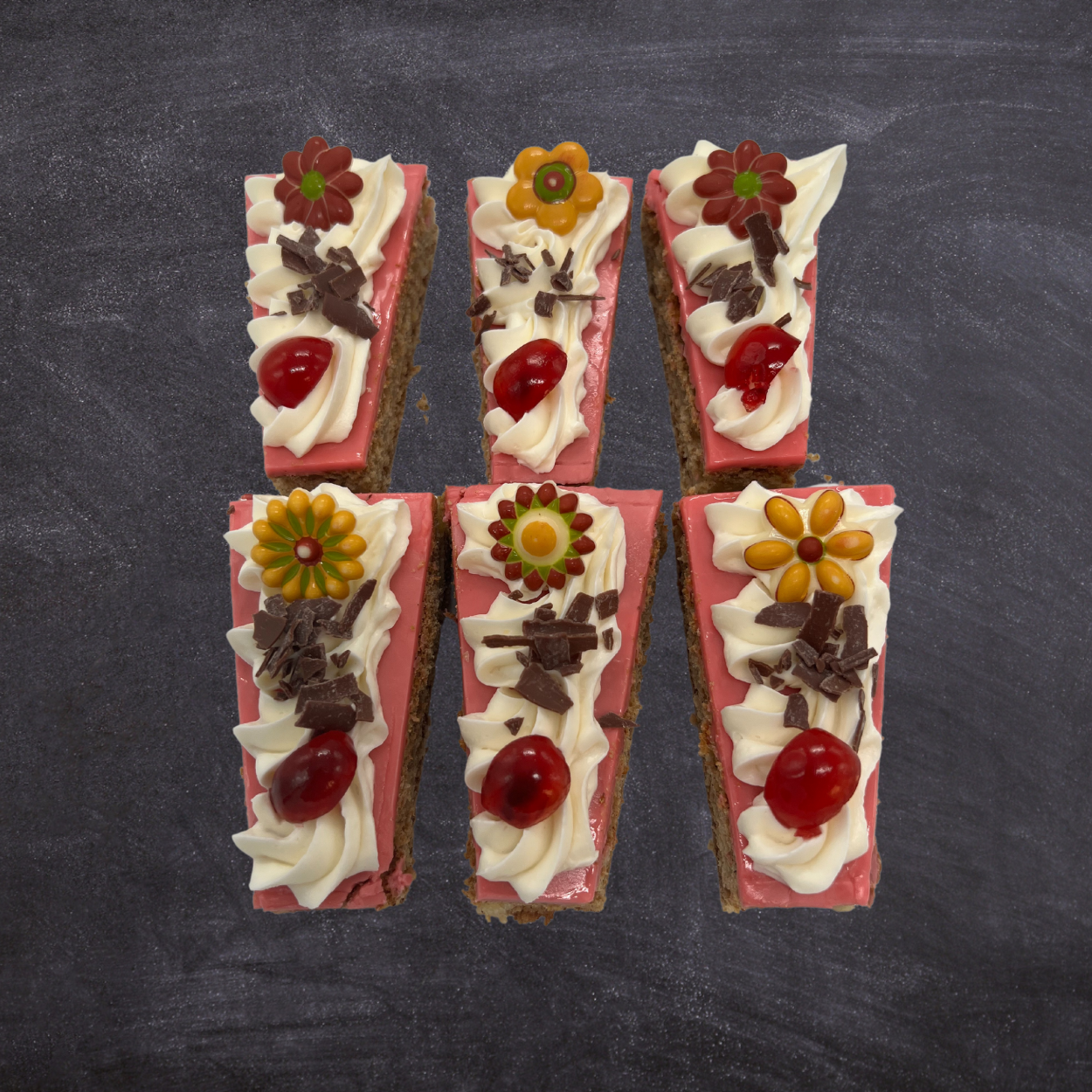 Oranjekoek met creme