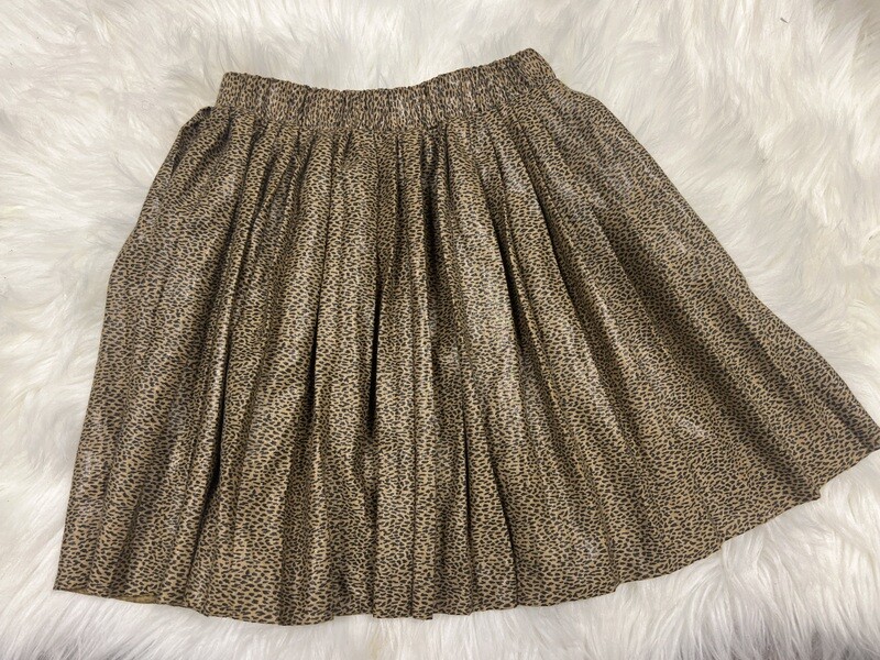 Zara Leopard Print 
Pleated Skirt