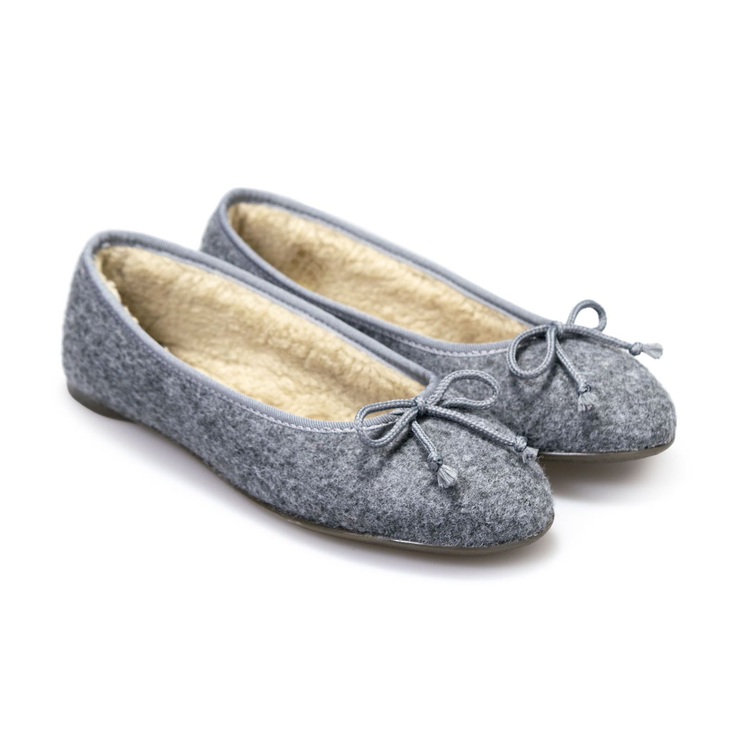Fieltro gris. Reciclado. Bailarinas zapatillas casa