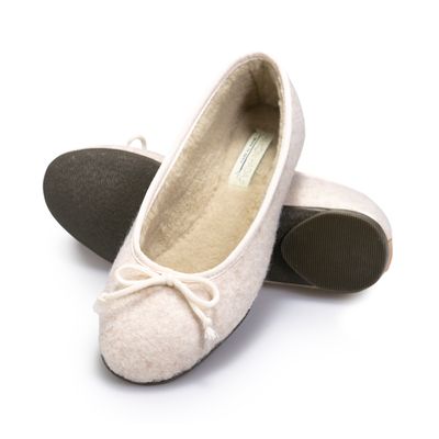 Fieltro arena. Reciclado. Bailarinas zapatillas casa