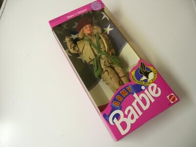 1992 Stars ‘n Stripes Special Edition “Rendezvous with Destiny” Army Barbie Doll.