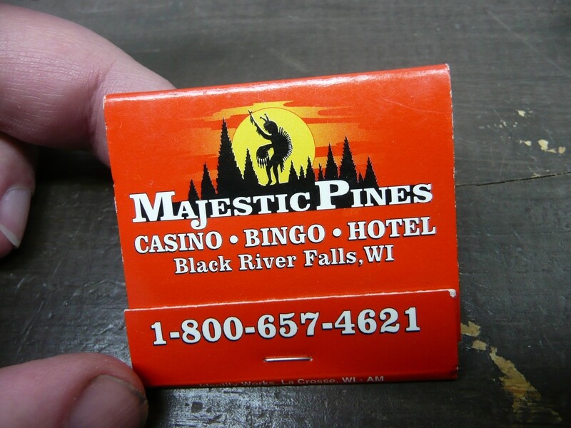Majestic Pines Casino, Red Cover (H219)