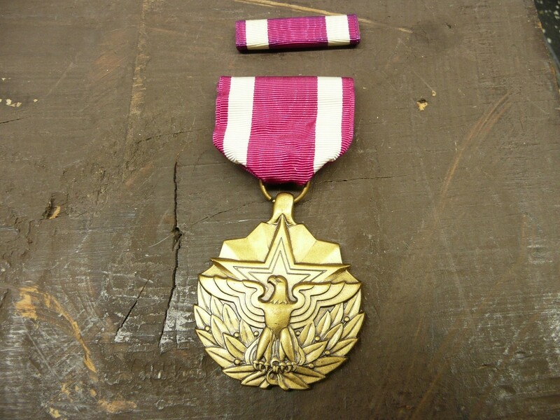 Meritorious Service Medal w/ ribbon and pin