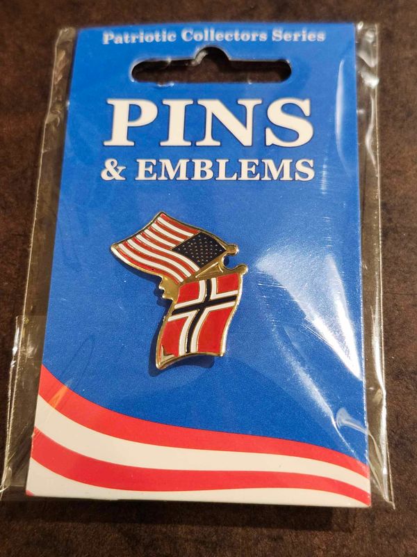 USA & Norway Crossed Flags Lapel Pin