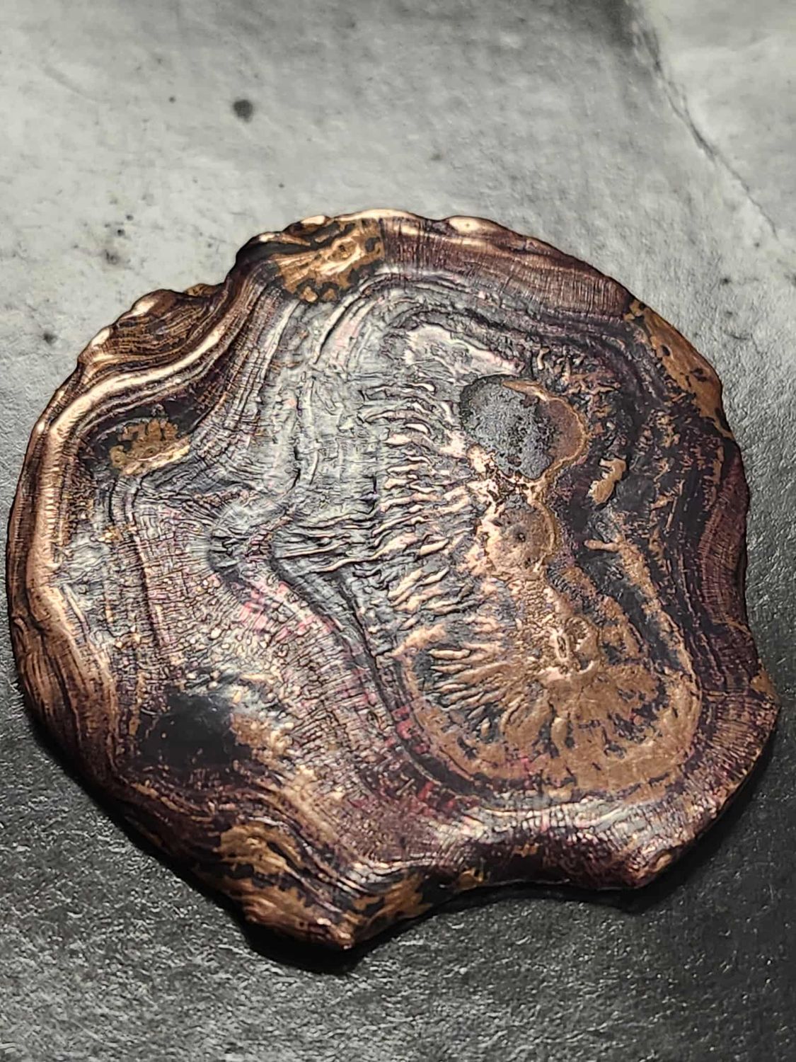 Metal Worx 1.5" Executive Paperweight. 1.25 oz Copper
