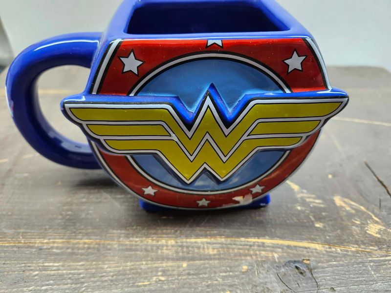 Wonder Woman Superhero 20oz Ceramic Mug Blue DC Comics (s17)