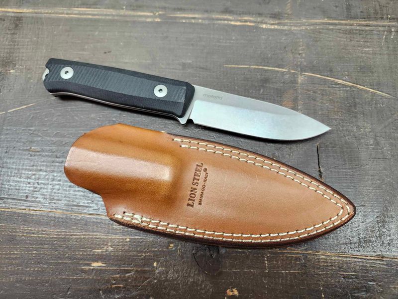 Lionsteel B40 Bushcraft Knife w/ leather scabbard Lionsteel B40 Bushcraft Knife w/ leather scabbard
