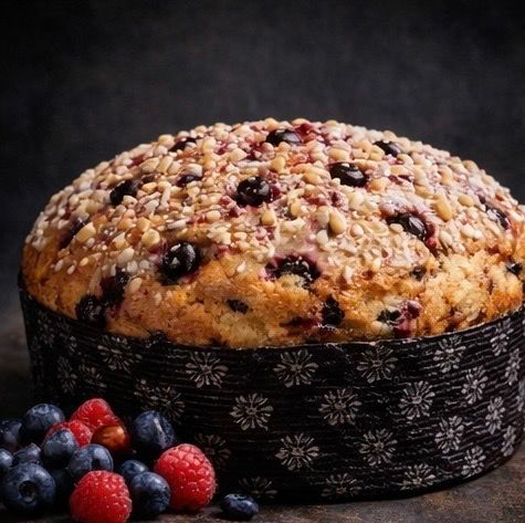 Colomba ai frutti di bosco