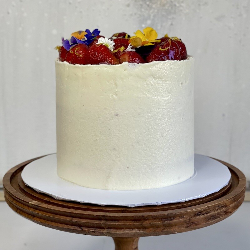 Fresh Strawberry Cake