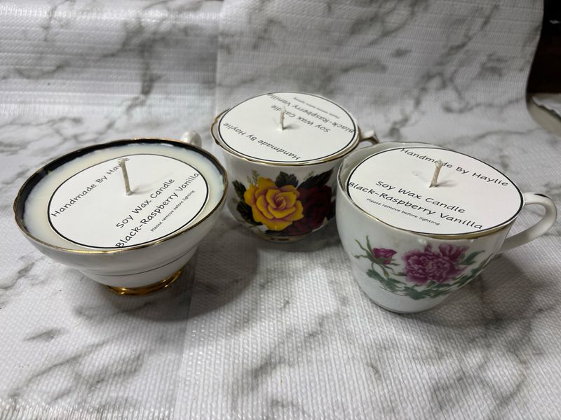 Black-raspberry Vanilla Teacup Candle