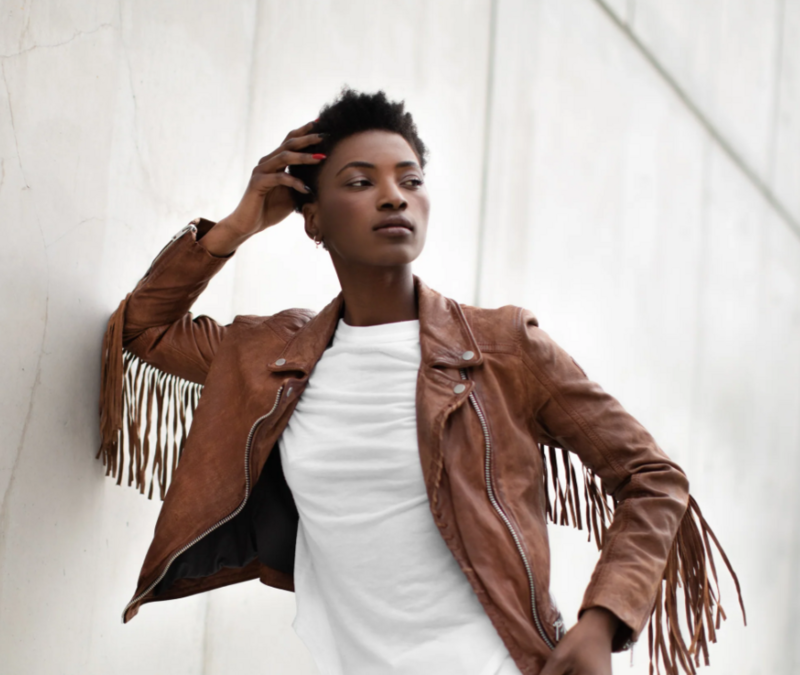Zoe - Cognac Tassle