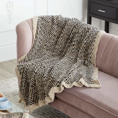 Bernat Crushed Velvet