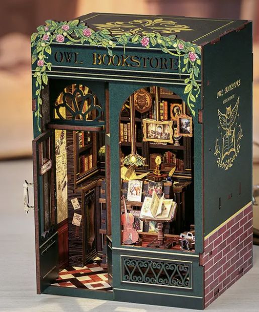 DIY BookNook - Owl Bookstore