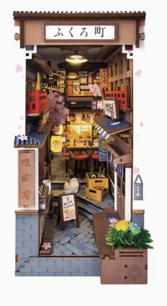 DIY BookNook - Sakura Wine Alley
