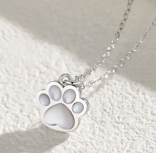 Dainty Paw Necklace