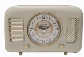 Transistor Radio Table Clock