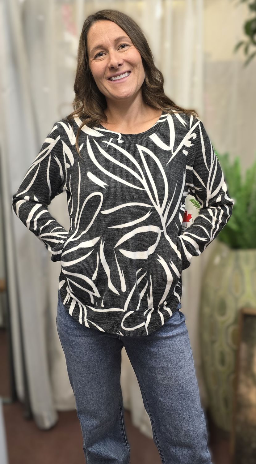 DeVia Absatract Sweater