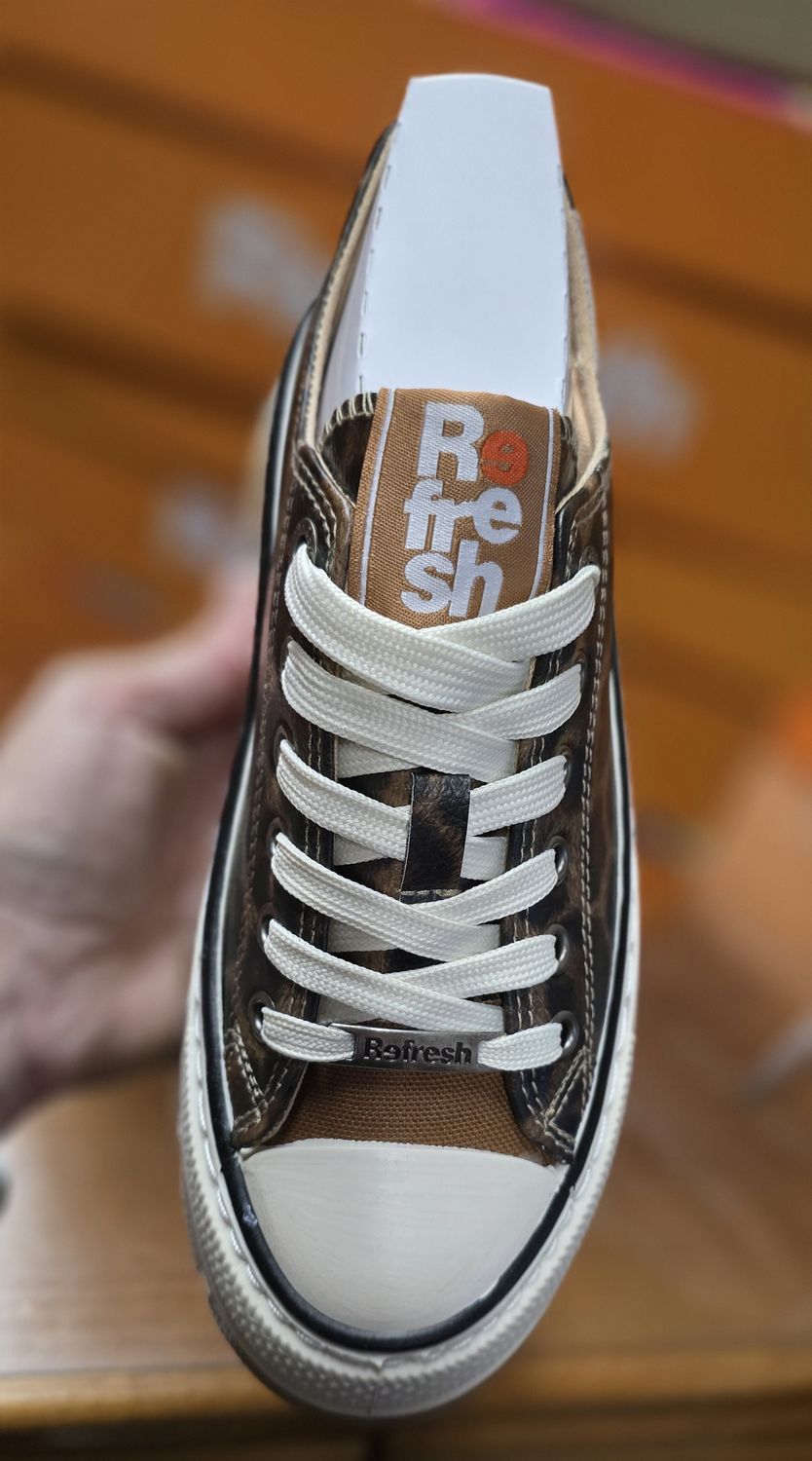 Refresh Leopard Sneaker