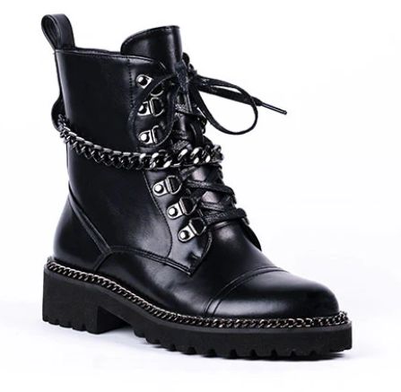 Chain Detail Black Boot