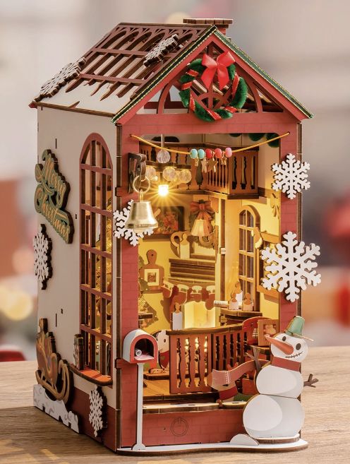 Book Nook Christmas Indoor Scene