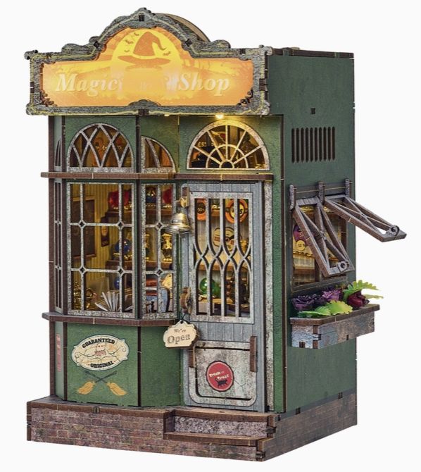 DIY BookNook - Magic Shop