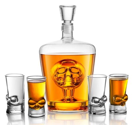 Brain Freeze Skull Decanter &amp; Shot Glass Set
