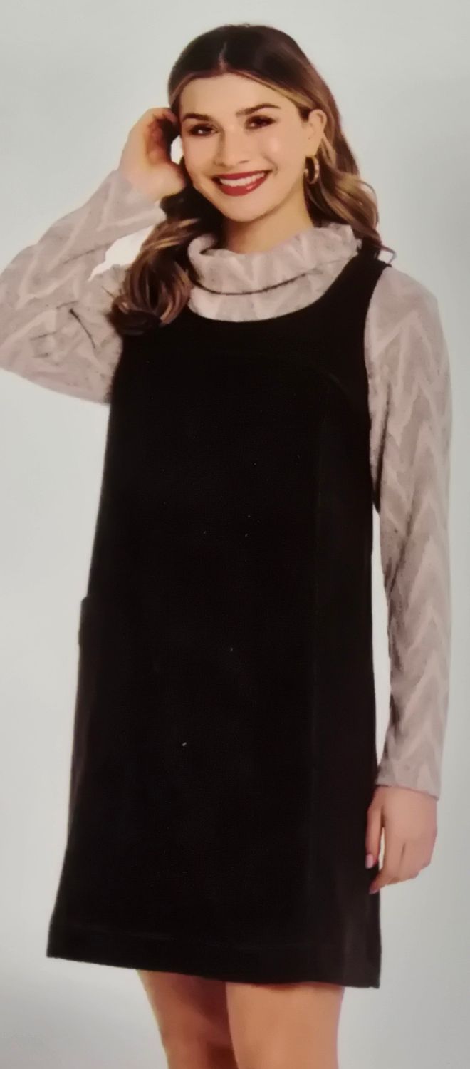 DeVia Pinafore