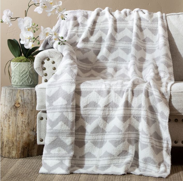 Mountain Grey Stretchy Throw