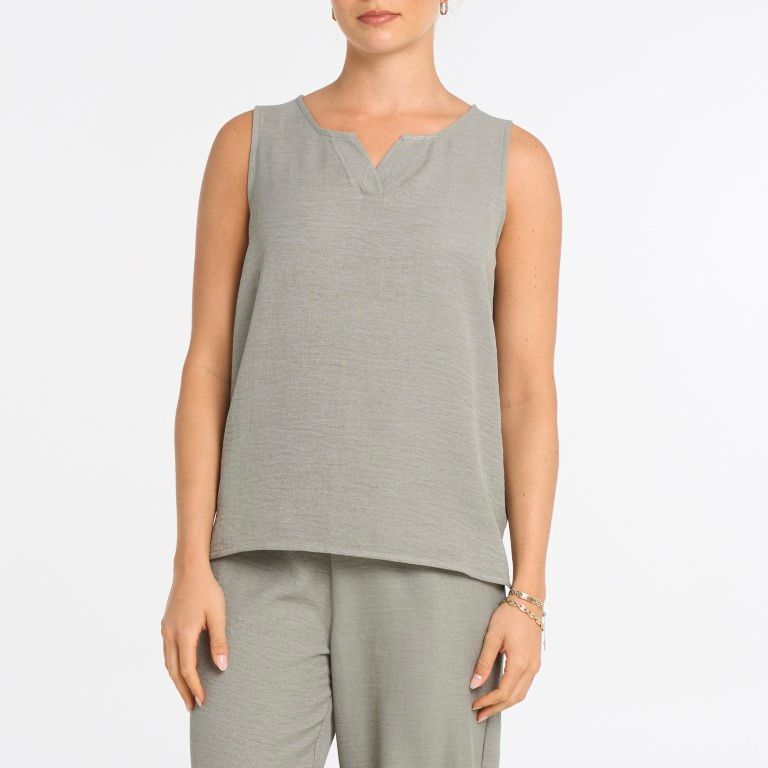 DeVia Sage Top