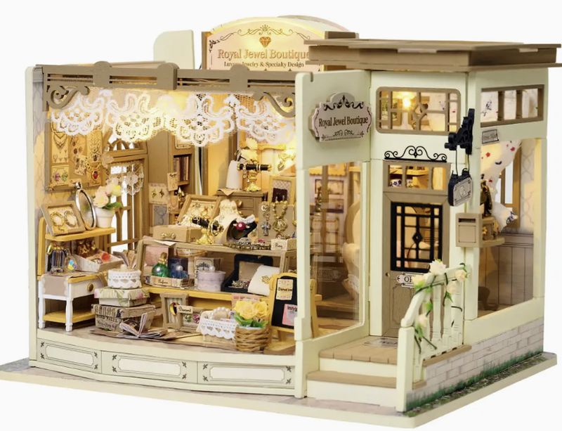 DIY Royal Jewel Boutique