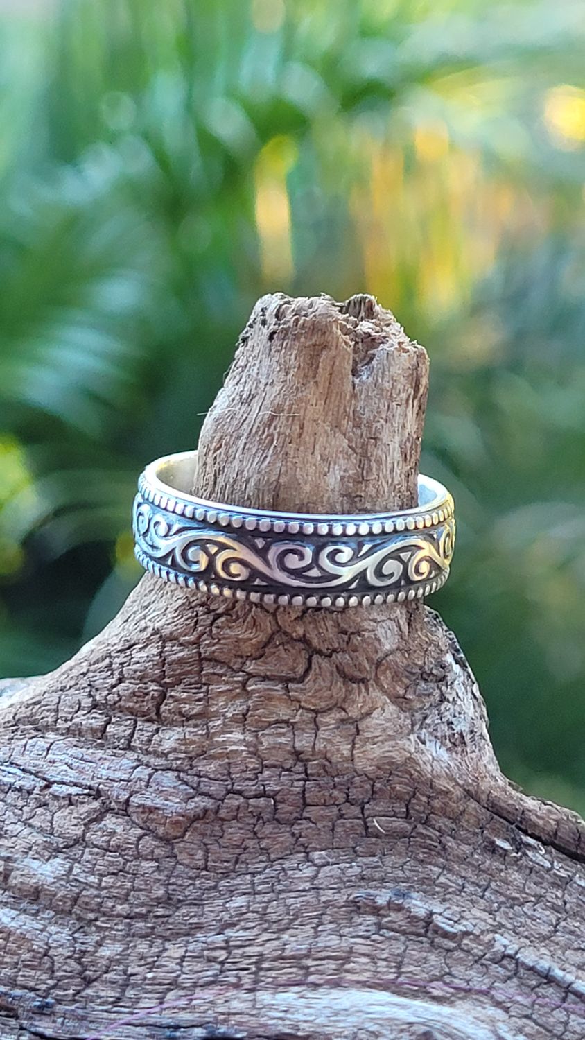 Sterling Silver &#39;Vintage Flourish&#39; Ring