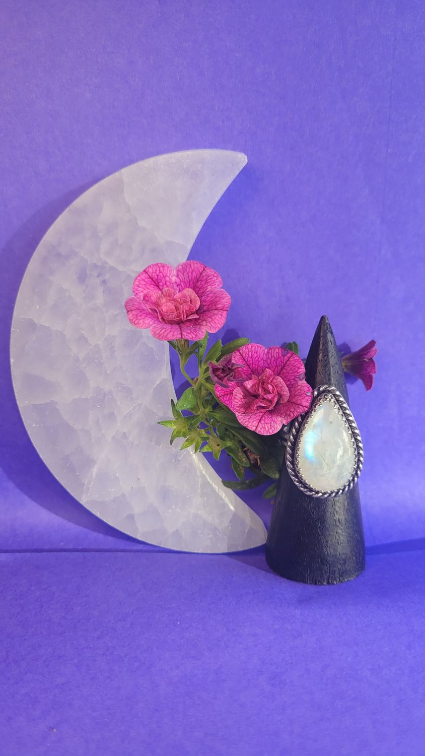 Sterling Silver Moonstone Ring
