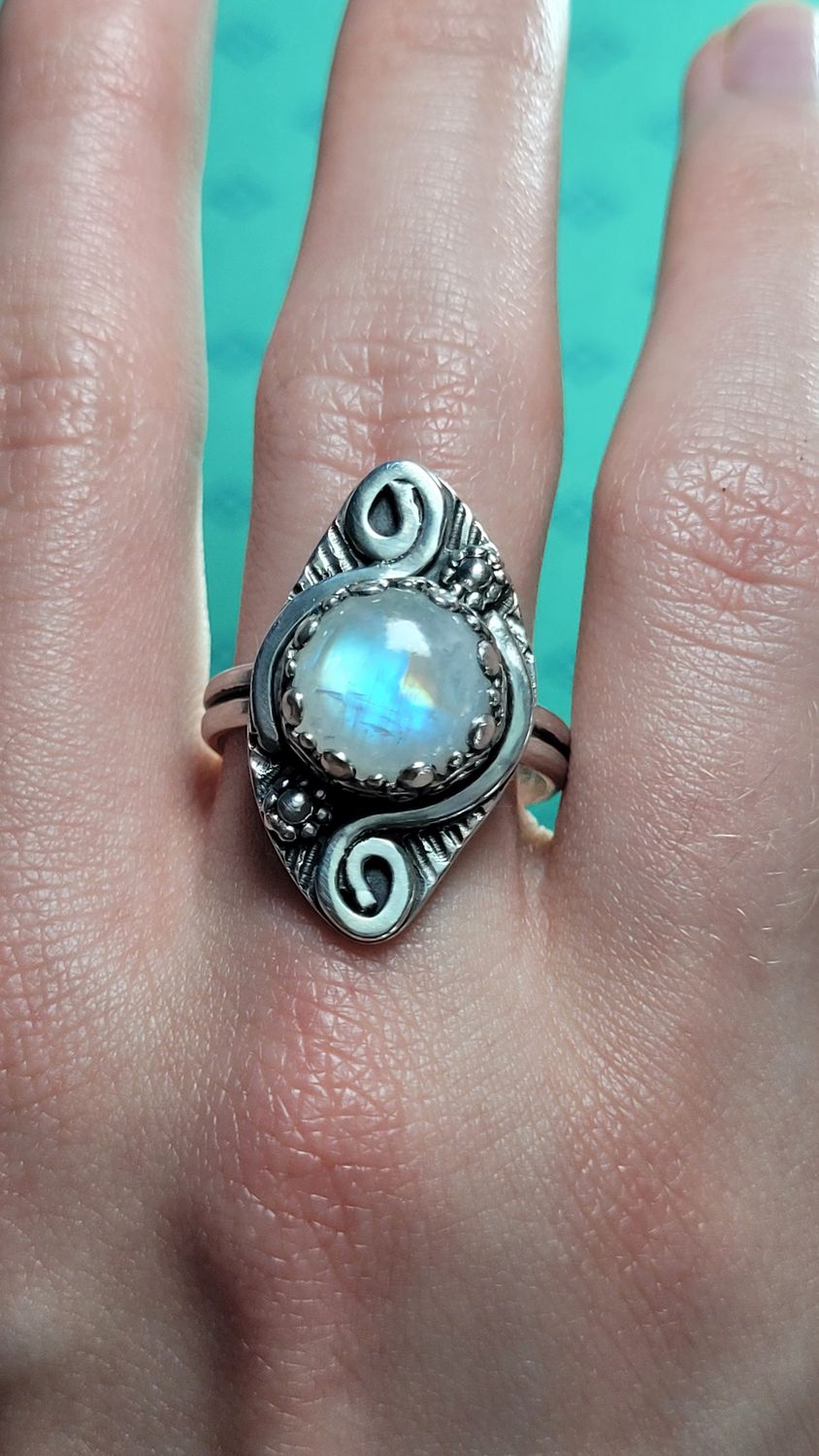 &#39;Ethereal Glow&#39; Sterling Silver and Moonstone Ring