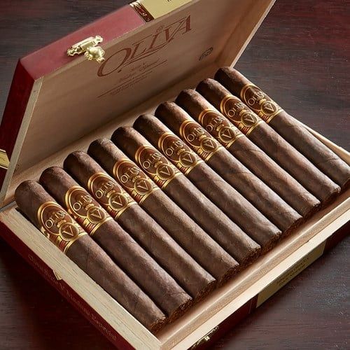 Oliva Serie V Maduro