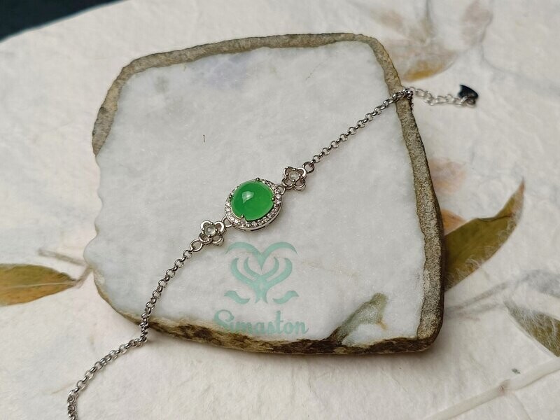Natural Jadeite (Type A) Green Bracelet
