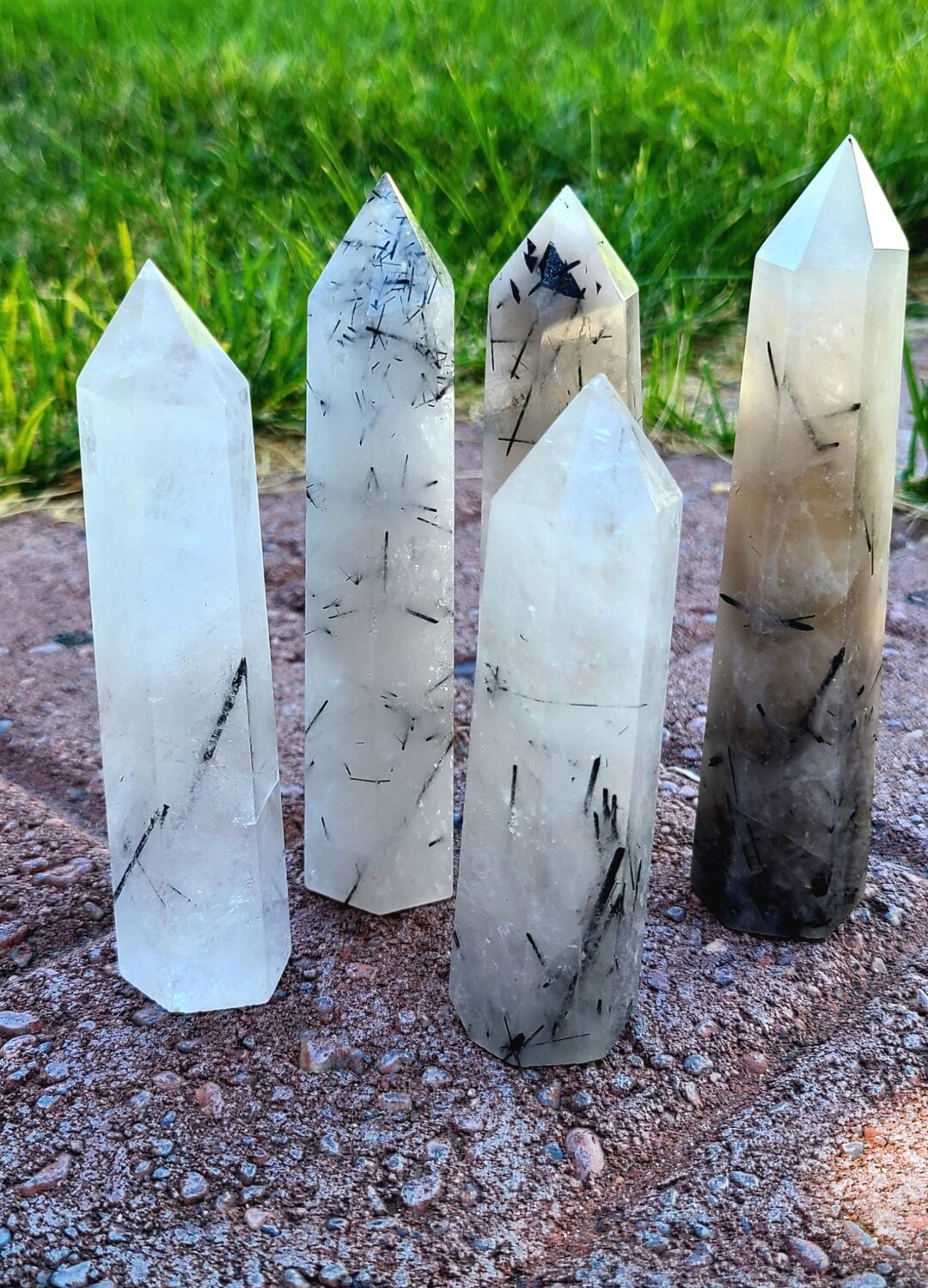 Black Rutile Point