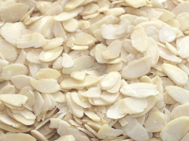 Mandorle Affettate (Fogliame di Mandorle)