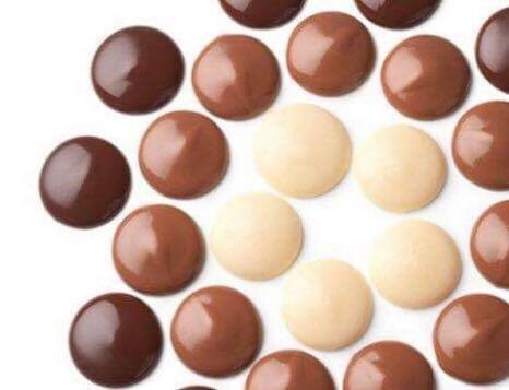 Copertura puro cioccolato al latte a bottoni