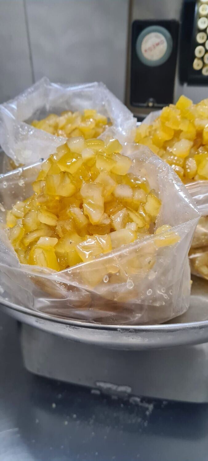 Cubetti LIMONE da PRODOTTO FRESCO SENZA RESIDUO CONSERVANTI Cubetti LIMONE da PRODOTTO FRESCO SENZA RESIDUO CONSERVANTI