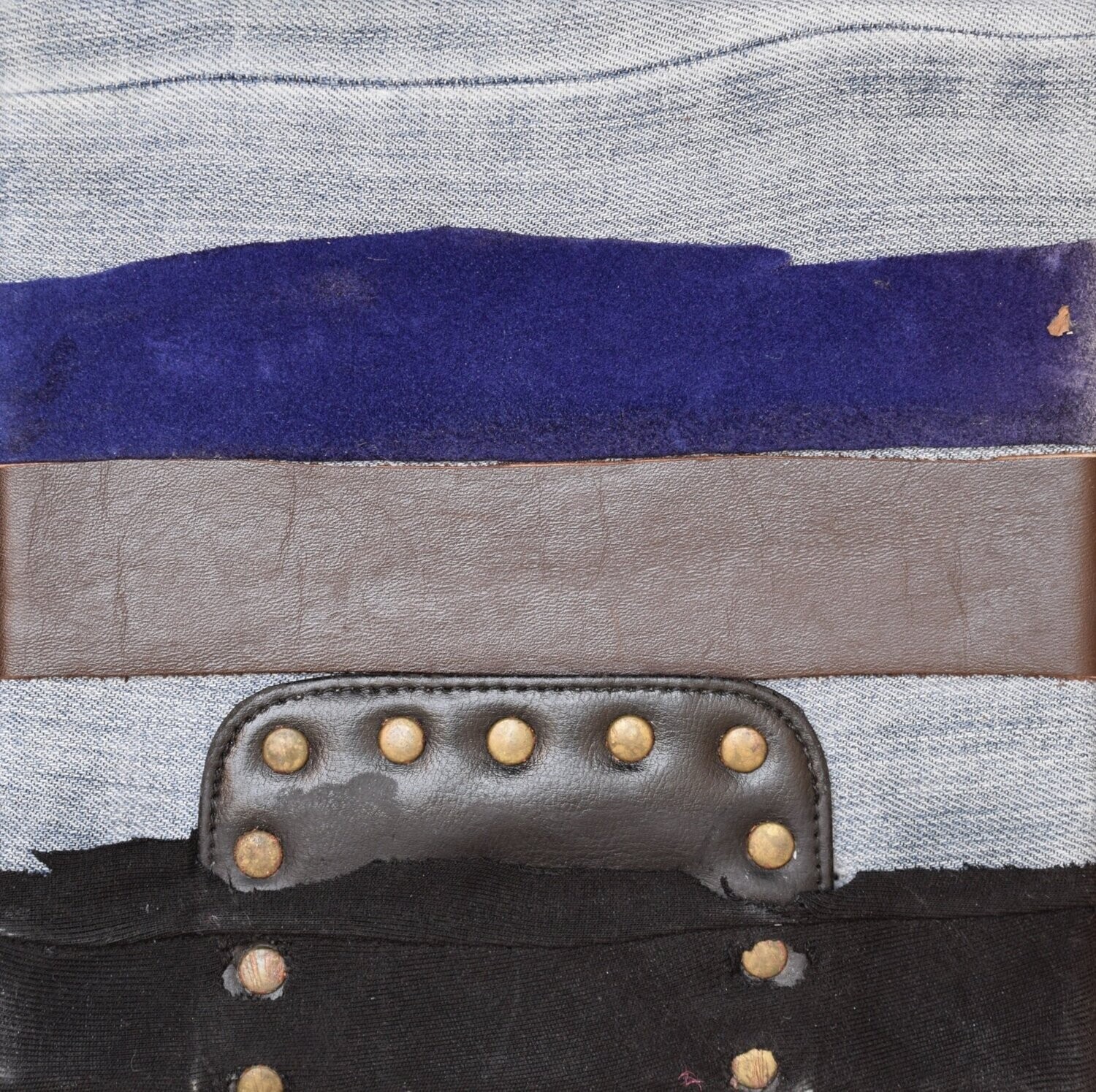 Collage  Clothes & Acrylic  With powder color pigment on Canvas on a wooden frame // Size: ca. 20 x 20 x 2 cm,